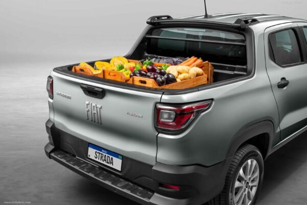 Fiat Strada - Image 9